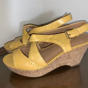 Franco Sarto wedge platform yellow mustard 7.5 HTF